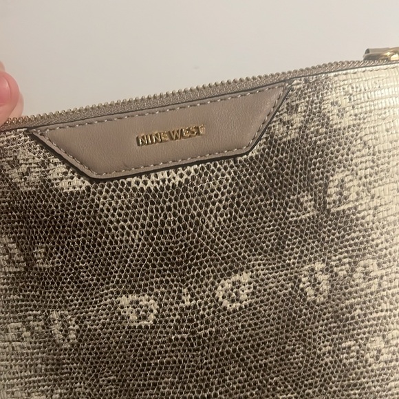 Nine West pouch wallet clutch wristlet astoria slg natural multi pouch wallet - Picture 11 of 11